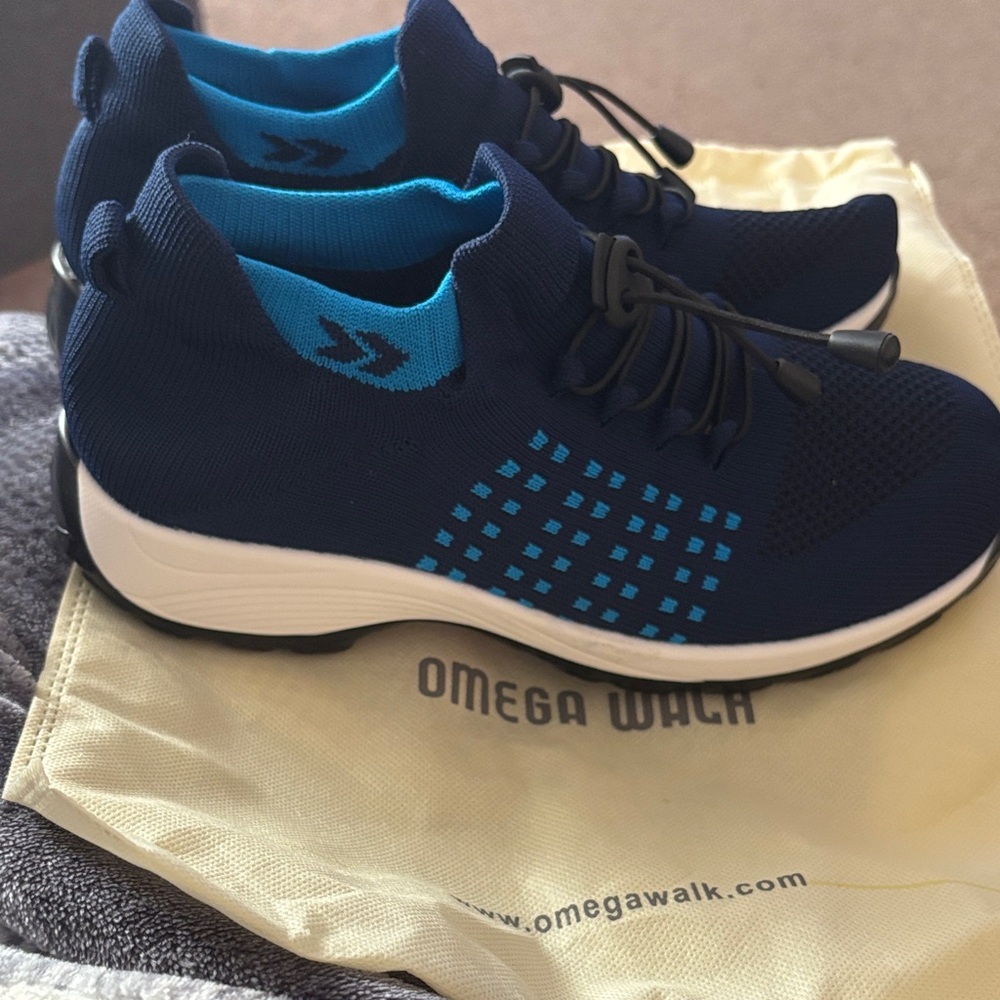 Omega walk Blue Athletic Shoes